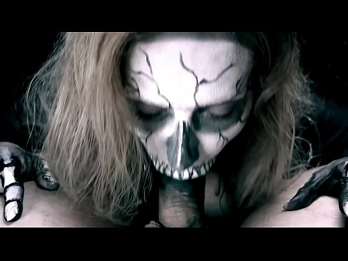 ❤️ Demonsko dekle sesa kurca s svojimi črnimi usti in pogoltne spermo. ❌ Fuck video na porno sl.teenactivewear.ru ❌️